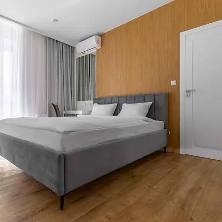 Aparthotel Boutique французький квартал *